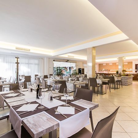 Hotel Baviera Cala Ratjada  Exterior foto