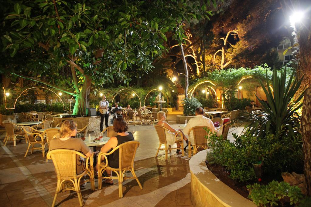 Hotel Baviera Cala Ratjada  Exterior foto