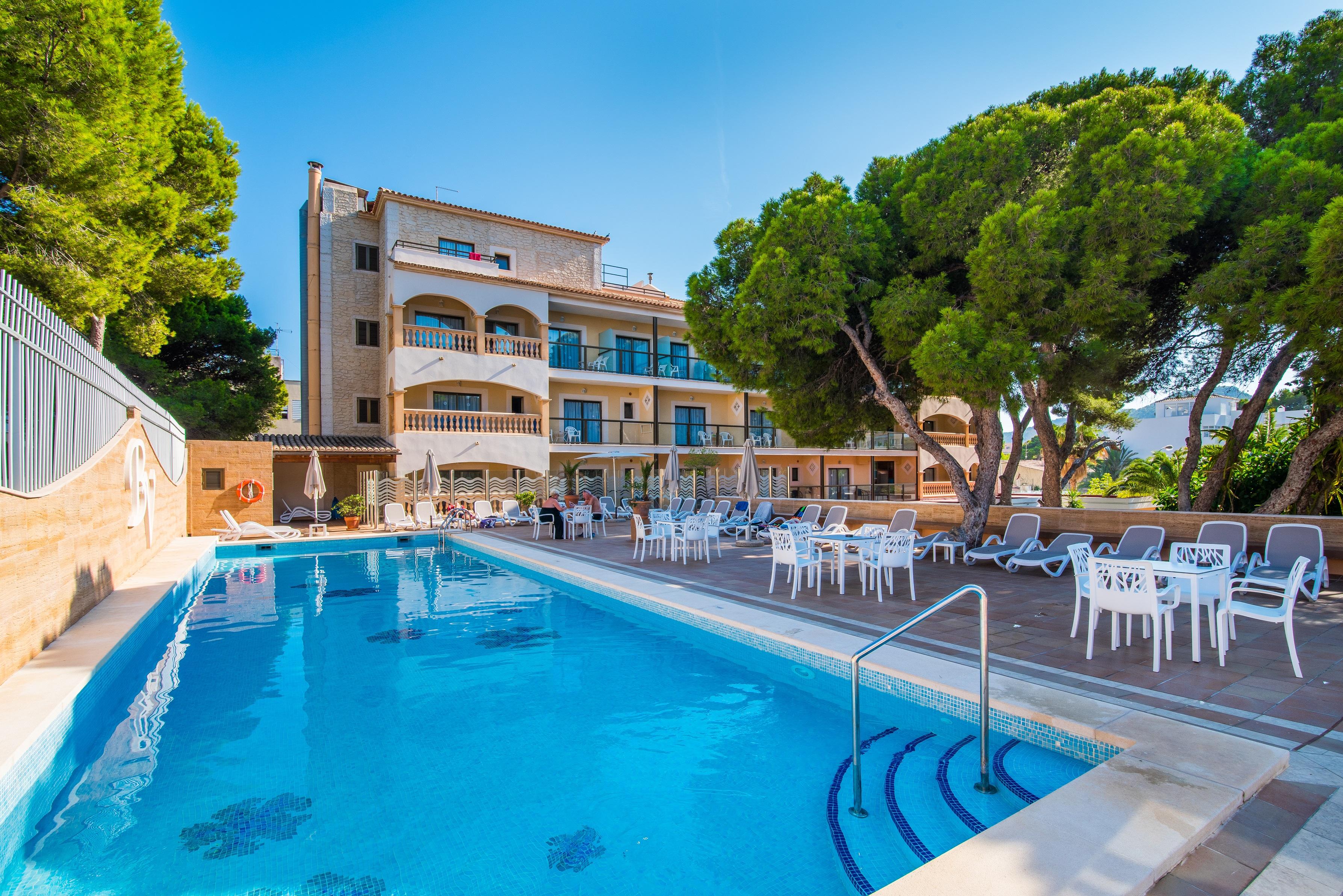 Hotel Baviera Cala Ratjada  Exterior foto