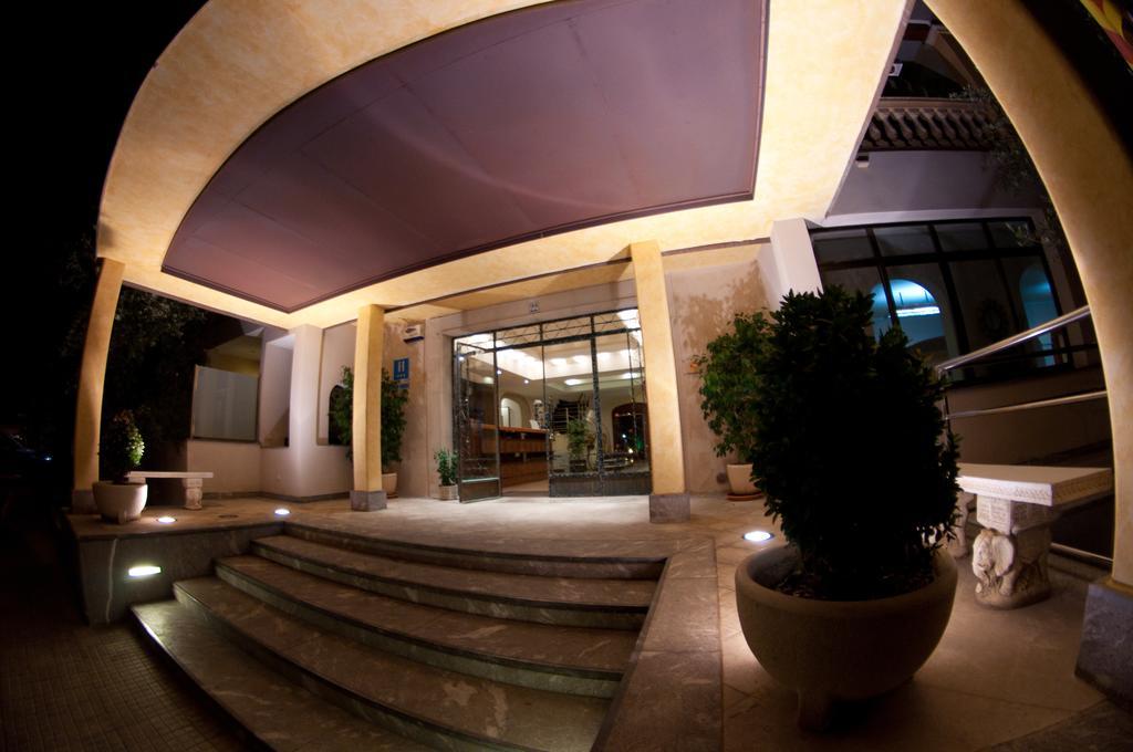 Hotel Baviera Cala Ratjada  Exterior foto